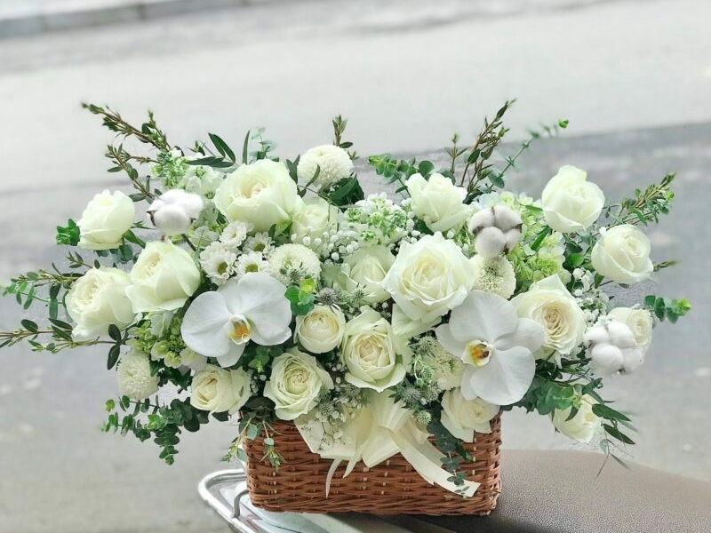 Tìm hiểu các loại hoa chia buồn ý nghĩa đi viếng tang